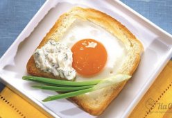 Тосты с яйцом