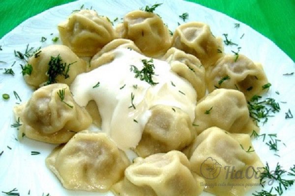 Пельмени с квашеной капустой и редькой