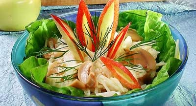 Салат грибной с картофелем и яблоками