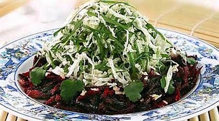 Салат мясной из щавеля и баранины