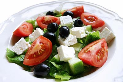 греческий салат чесночный
