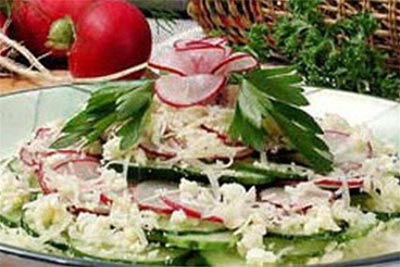 Огуречный салат с редиской