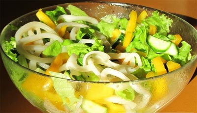 Салат из кальмаров с овощами