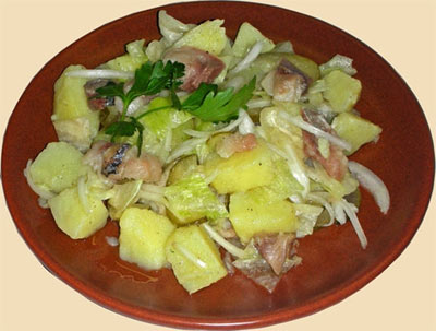 Немецкий салат с сельдью