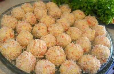Салат с маринованным луком